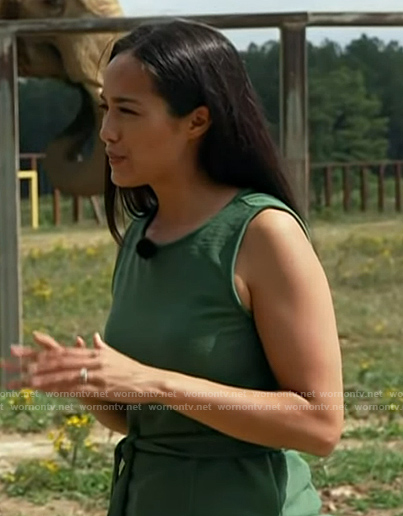 Emilie’s green tie front top on Today