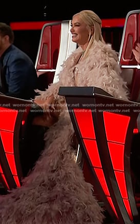 Gwen’s brown boots on The Voice