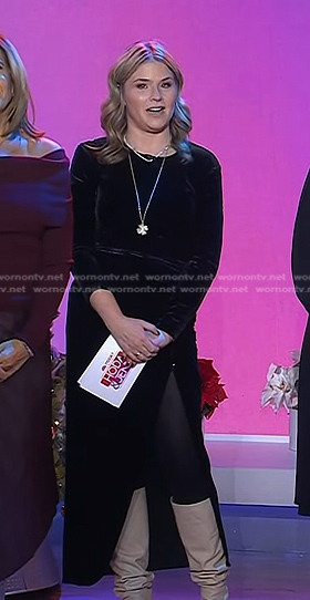 Jenna’s black velvet gathered dress on Today