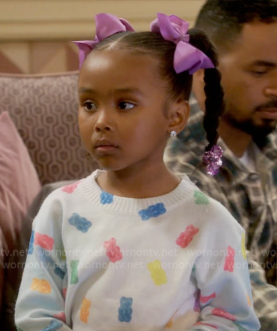 Maya’s gummy bear sweater on Poppas House