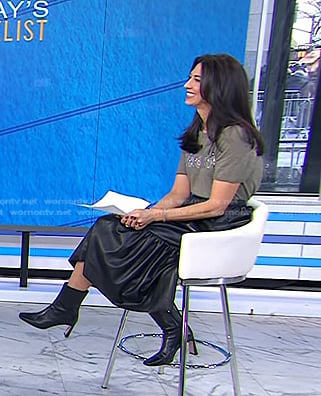 Natalie’s grey short sleeve top and leather skirt on Today