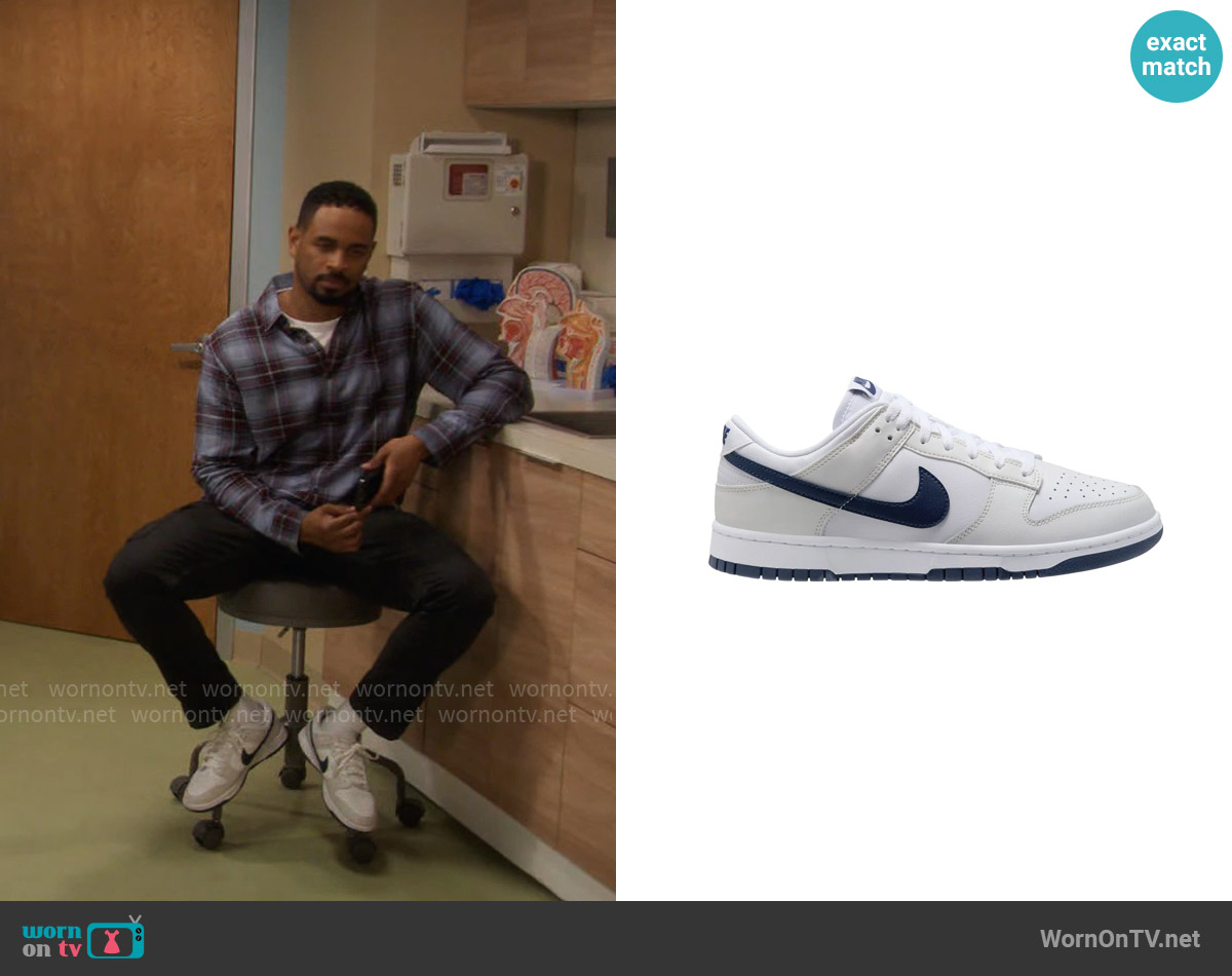 Nike Dunk Low Retro Basketball Sneaker in White/ Midnight Navy/ Platinum worn by Damon (Damon Wayans Jr.) on Poppas House