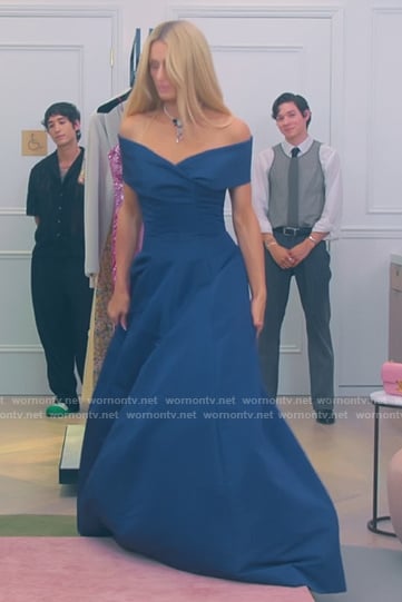 Paris’s navy off shoulder gown on Paris and Nicole The Encore