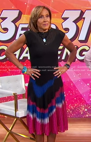 Robin’s black ribbed colorblock dress on Good Morning America