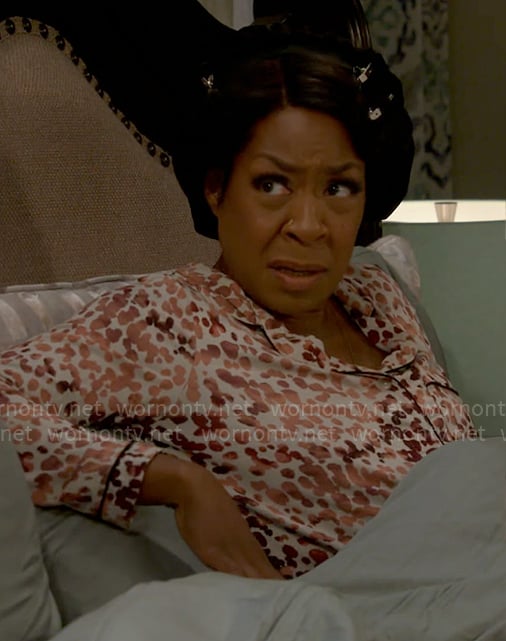 Tina’s dot print pajamas on The Neighborhood