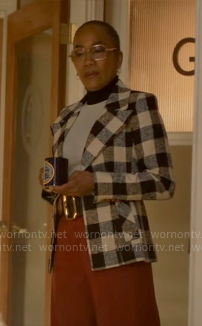 Amanda’s checked blazer on Will Trent