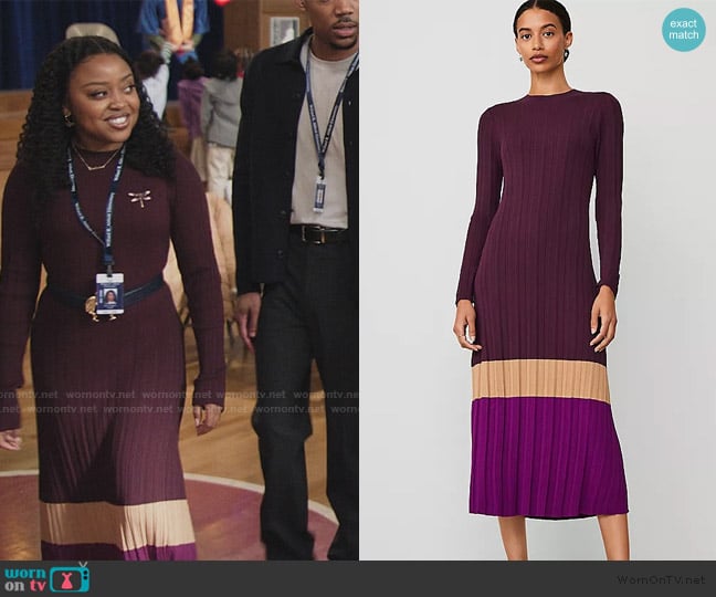 Ann Taylor Colorblock Ribbed Mock Neck Sweater Dress worn by Janine Teagues (Quinta Brunson) on Abbott Elementary