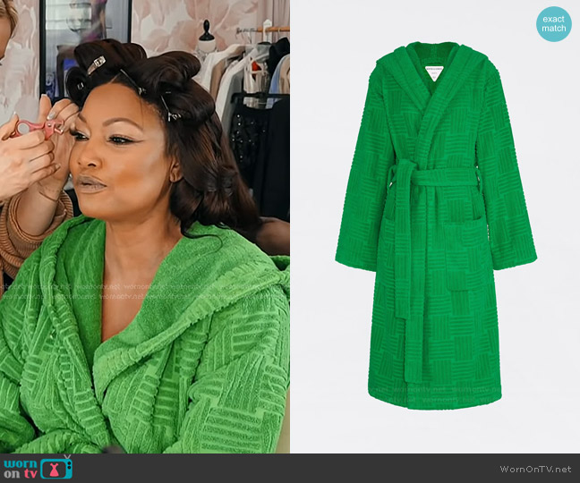 Bottega Veneta Intreccio Pattern Cotton Bathrobe in Grass worn by Garcelle Beauvais on The Real Housewives of Beverly Hills