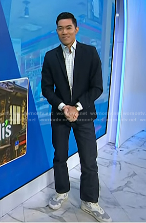 Brian Cheung’s white and grey sneakers on Today
