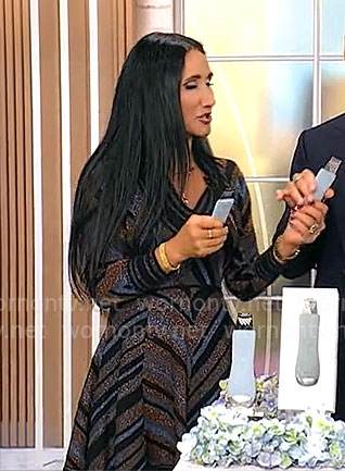Elizabeth Werner’s chevron v-neck knit dress on CBS Mornings