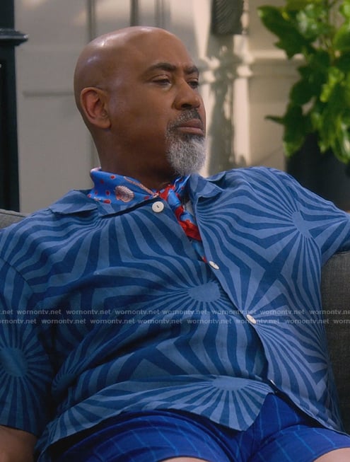 Frank’s blue printed shirt on The Upshaws