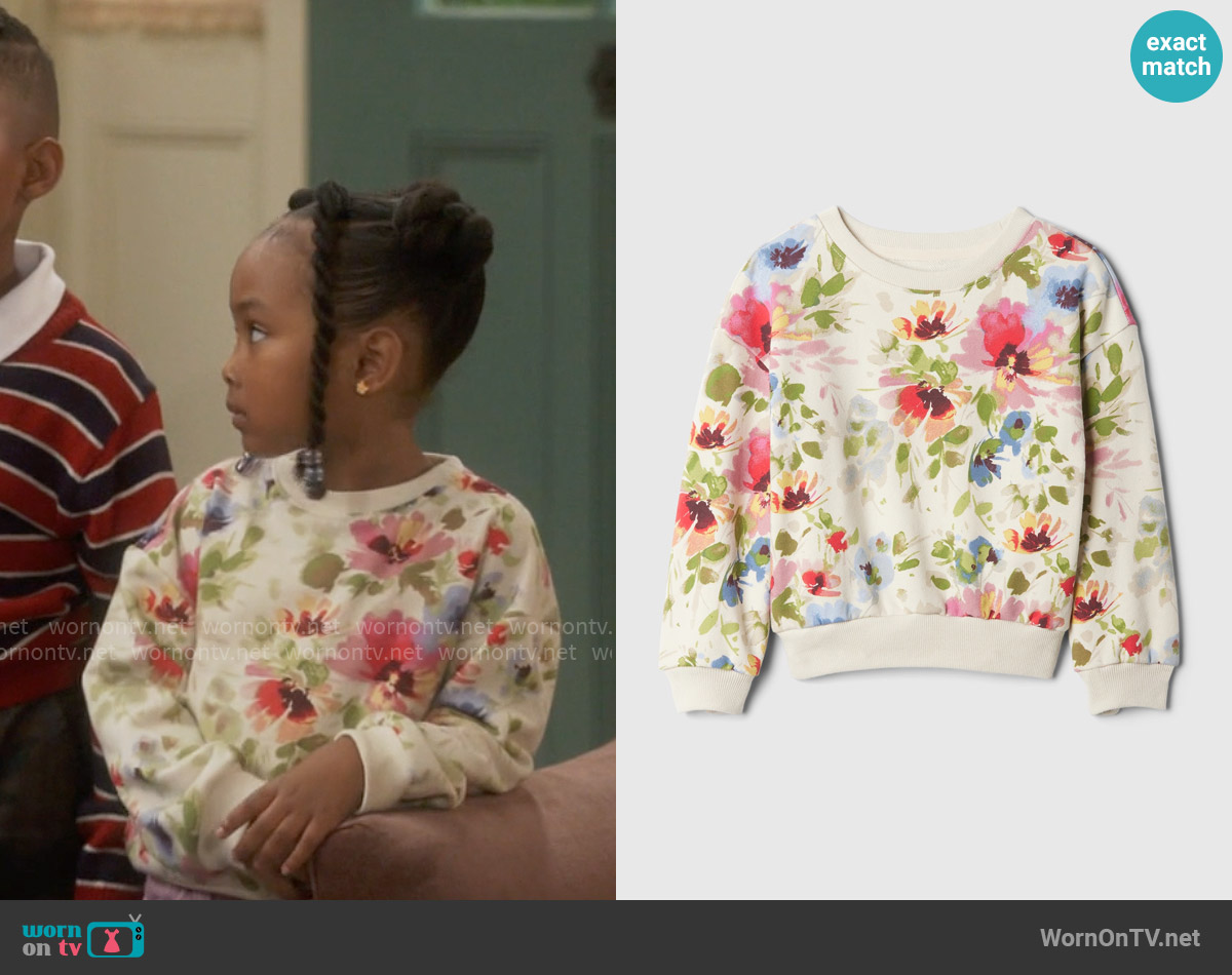 GAP Vintage Soft Floral Sweatshirt worn by Maya (River Blossom) on Poppas House