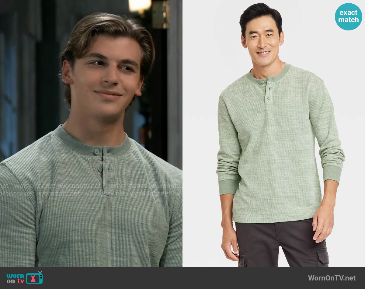 Goodfellow & Co Long Sleeve Textured Henley T-Shirt in Sage Green worn by Giovanni Palmieri (Giovanni Mazza) on General Hospital