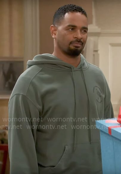 Junior’s green hoodie on Poppas House