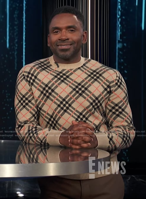 Justin’s plaid sweater on E! News
