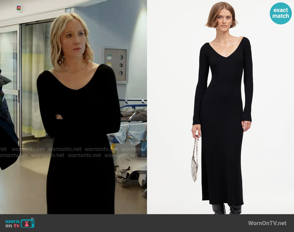 Madewell The Signature Knit V-Neck Midi Dress worn by Hannah Asher (Jessy Schram) on Chicago Fire