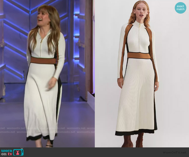 ME+EM Contrast Panel Fit And Flare Maxi Dress worn by Kelly Clarkson on The Kelly Clarkson Show