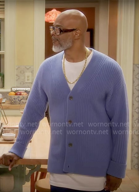 Poppa’s blue v-neck cardigan on Poppas House
