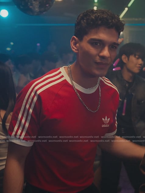 Q’s red Adidas tee on XO Kitty