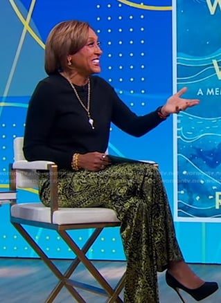 Robin’s gree paisley velvet pants on Good Morning America