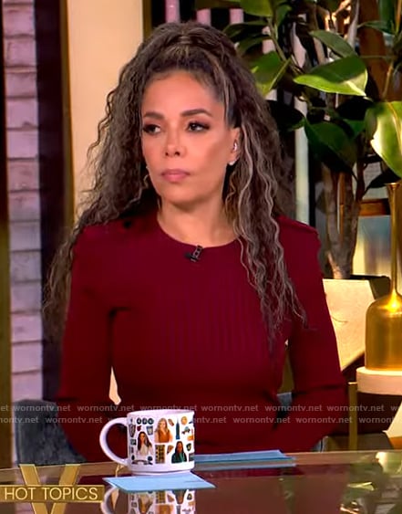 Sunny’s burgundy ribbed maxi dress on The View