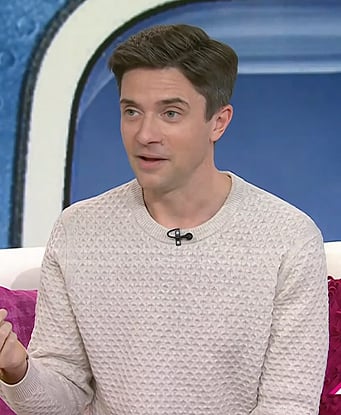 Topher Grace’s textured knit sweater on Today