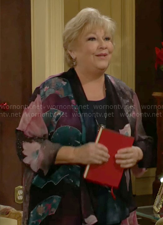 Traci’s black floral kimono cardigan on The Young and the Restless