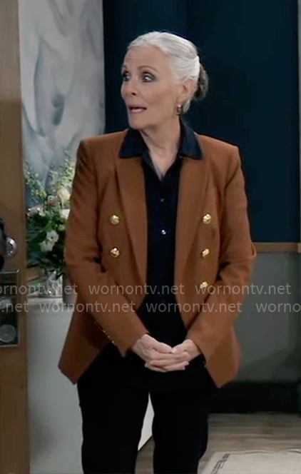 Tracy’s brown blazer on General Hospital