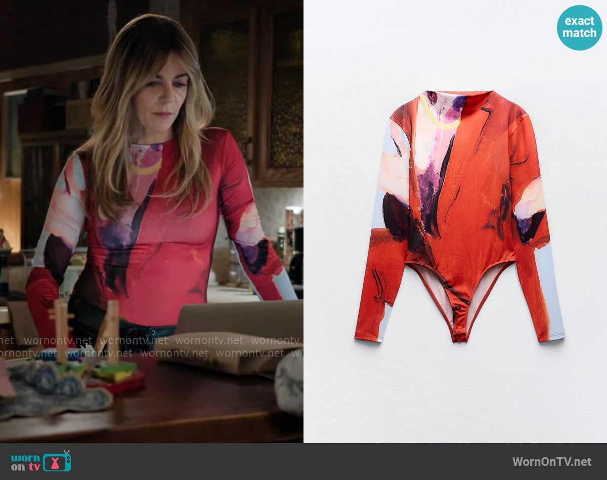 Zara Xevi Sola Print Bodysuit worn by Morgan Gillory (Kaitlin Olson) on High Potential