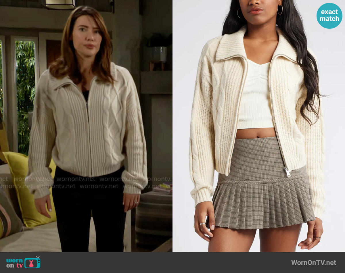 BP Mock Neck Cable Knit Zip Cardigan in Beige Oatmeal Light Heather worn by Steffy Forrester (Jacqueline MacInnes Wood) on The Bold and the Beautiful