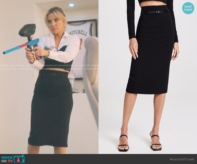 Black Halo Jackie O Pencil Skirt worn by Isla Gordon (Kate Hudson) on Running Point