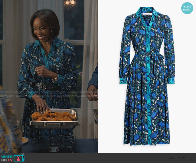 Diane von Furstenberg Alea floral-print crepe midi shirt dress worn by Helen Decatur (Heather Headley) on Sweet Magnolias