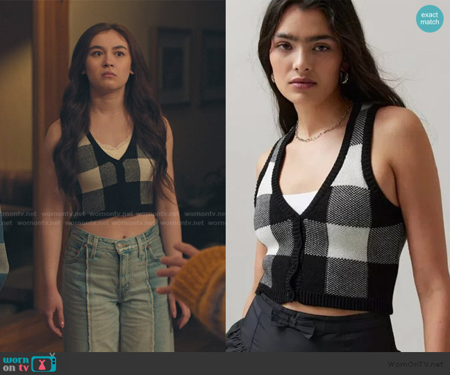 Urban Outfitters BDG Manila Plaid Sweater Vest worn by Katherine Song-Covey (Anna Cathcart) on XO Kitty