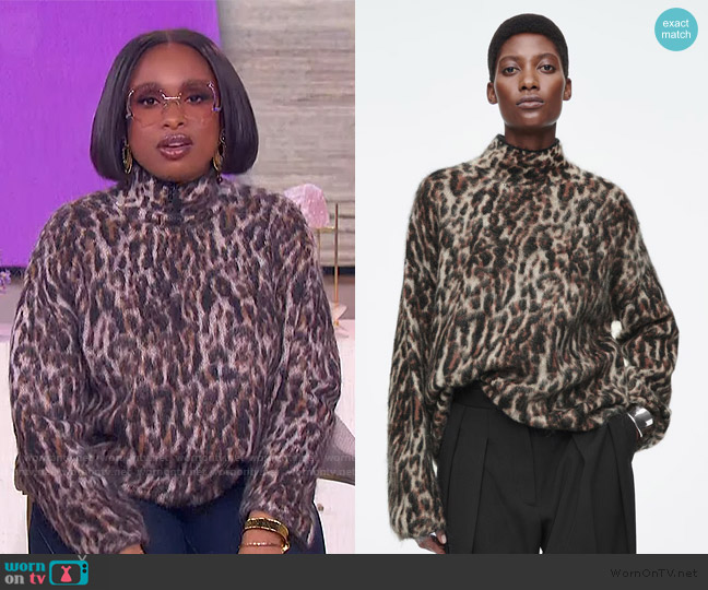 Cos Leopard Jacquard Mohair Blend Jumper worn by Jennifer Hudson on The Jennifer Hudson Show