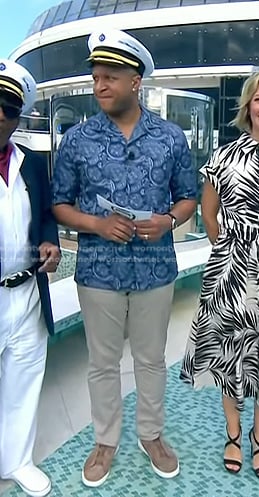 Craig Melvin’s beige suede shoes on Today