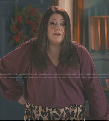 Dana’s burgundy stripe top and leopard skirt on Sweet Magnolias