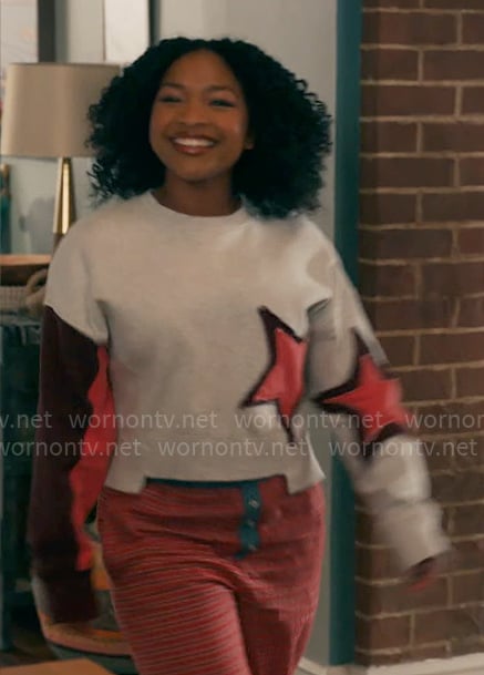 Delilah’s star sweatshirt on The Equalizer
