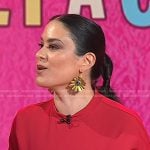 Donna’s gold floral drop earrings on Today