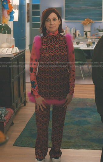 Elsbeth’s graphic print tunic top and pants on Elsbeth
