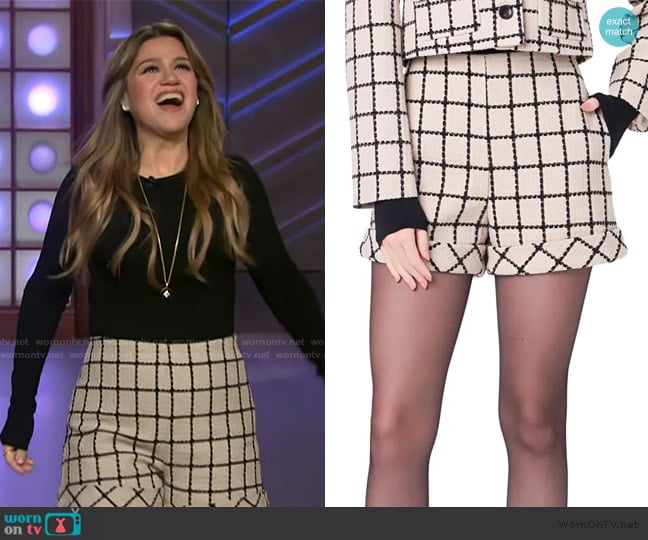 English Factory Plaid Cuffed Shorts worn by Kelly Clarkson on The Kelly Clarkson Show