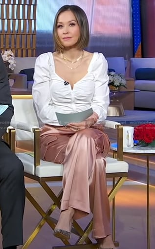 Eva’s white ruched top and pink satin cargo pants on Good Morning America