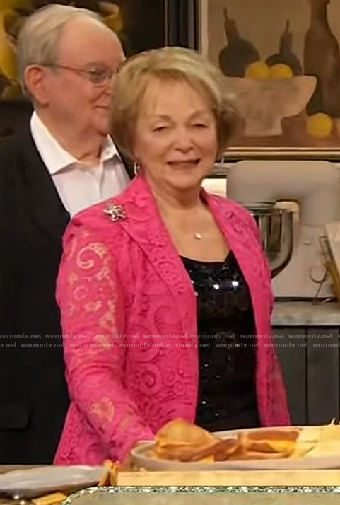 Gayle Ward’s pink paisley lace blazer on The Drew Barrymore Show