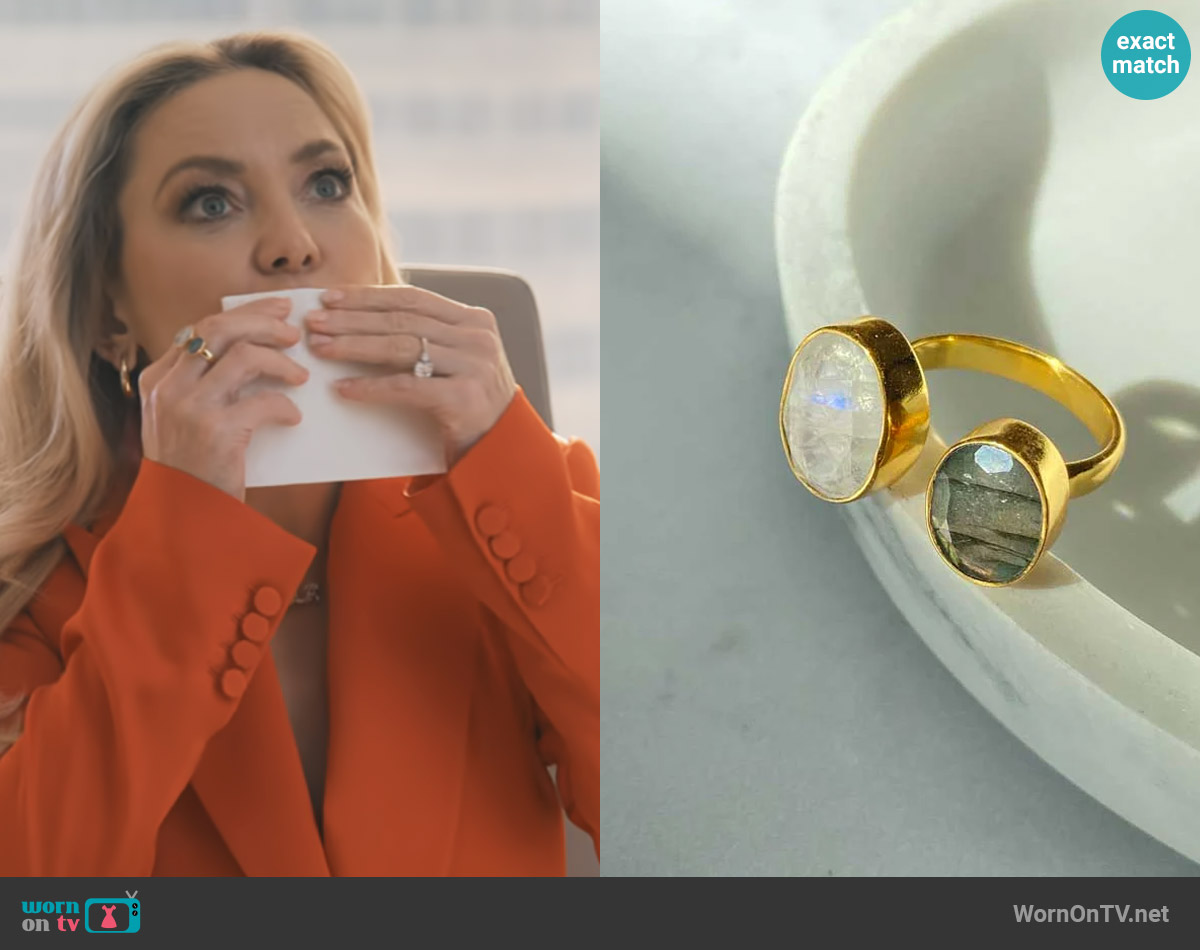 Hyperbole Accessories Gemma Ring - Moonstone + Labradorite worn by Isla Gordon (Kate Hudson) on Running Point