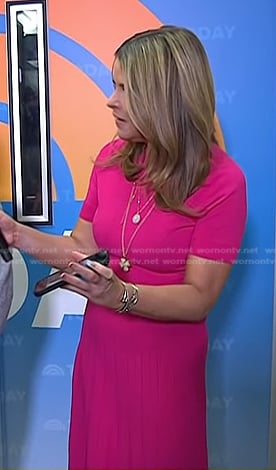 Jenna’s pink pleated midi dress on Today