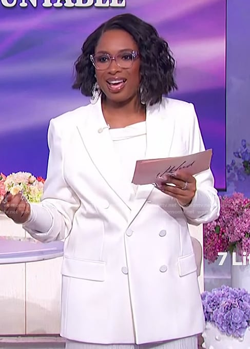 Jennifer’s white blazer and fringe skirt on The Jennifer Hudson Show