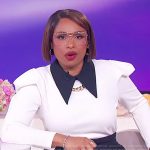 Jennifer’s white puff sleeve contrast top on The Jennifer Hudson Show