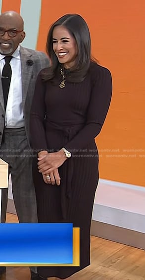Kaylee’s brown ribbed tie waist dress on Today