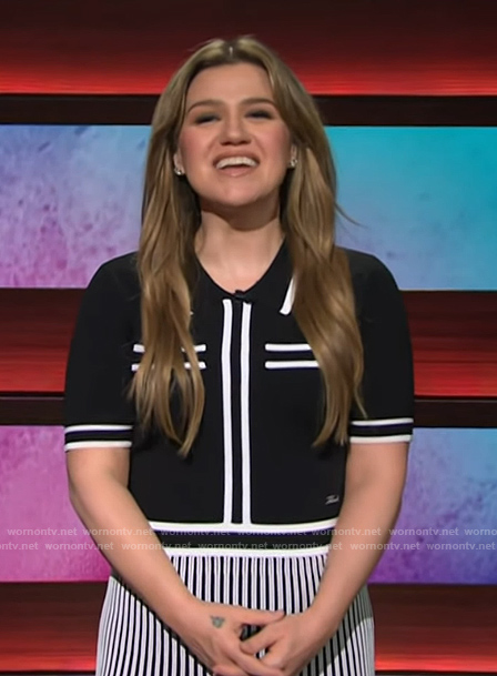 Kelli’s black contrast stripe dress on The Kelly Clarkson Show