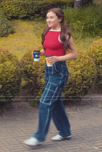 Kitty’s red crop top and denim pants on XO Kitty