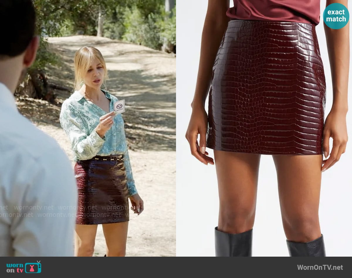 L'Agence Gerard Skirt in Dark Port Croc worn by Morgan Gillory (Kaitlin Olson) on High Potential